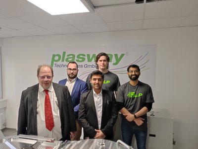Team von plasway-Technologies. Gesprächspartner Stephan Wege befindet sich links im Bild